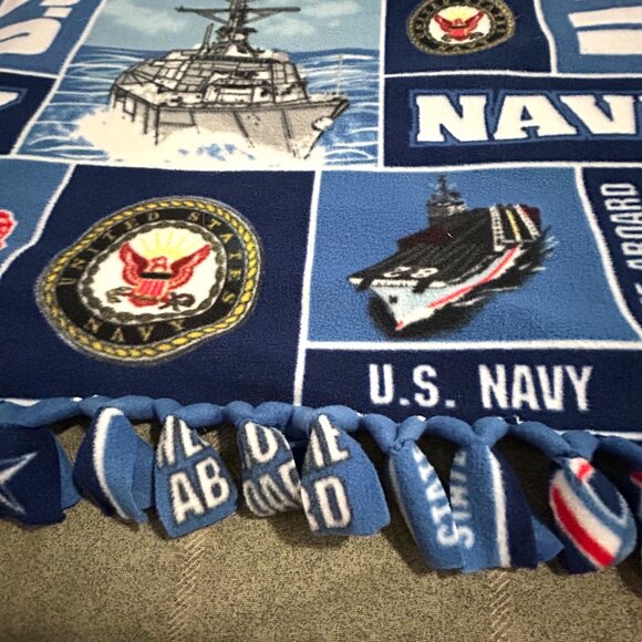 U.S. Navy Fleece Throw Blanket With Tassel‎ Edges 43"x43" - Picture 2 of 9